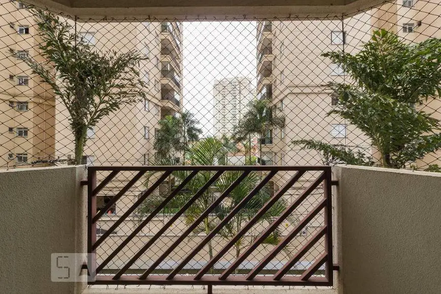 Foto 5 de Apartamento com 3 Quartos para alugar, 72m² em Vila Carrão, São Paulo