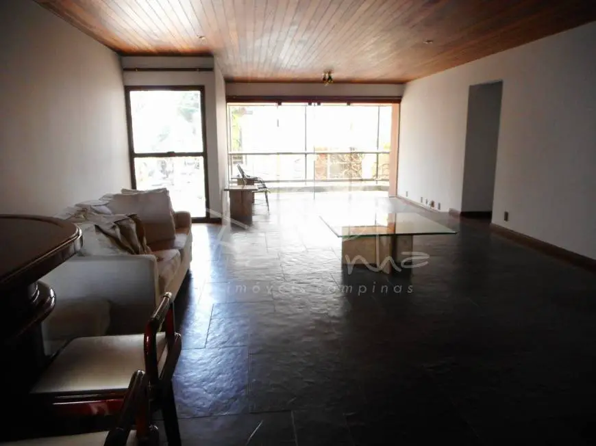 Foto 4 de Apartamento com 4 Quartos à venda, 220m² em Cambuí, Campinas