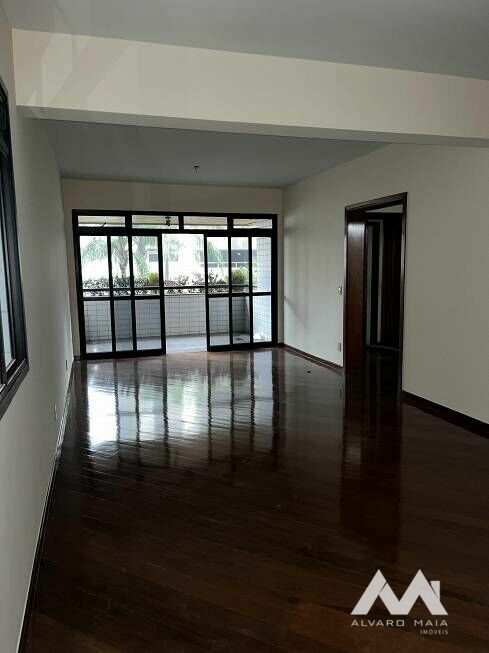 Foto 1 de Apartamento com 4 Quartos para alugar, 200m² em Funcionários, Belo Horizonte