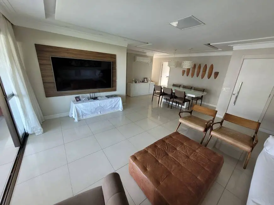 Foto 3 de Apartamento com 4 Quartos à venda, 170m² em Imbiribeira, Recife
