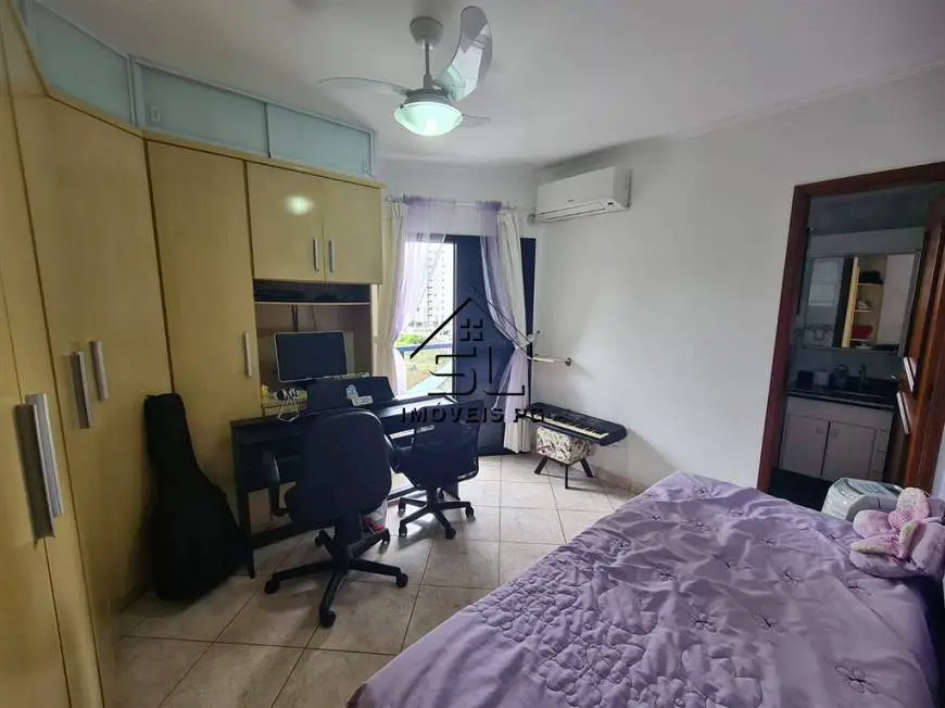 Foto 3 de Apartamento com 4 Quartos à venda, 185m² em Vila Guilhermina, Praia Grande