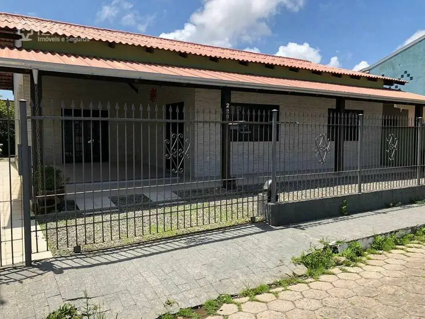 Foto 1 de Casa com 2 Quartos à venda, 160m² em Barra do Rio, Itajaí