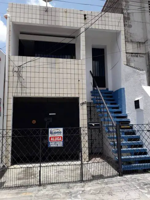 Foto 1 de Casa com 2 Quartos para alugar, 83m² em Centro, Fortaleza