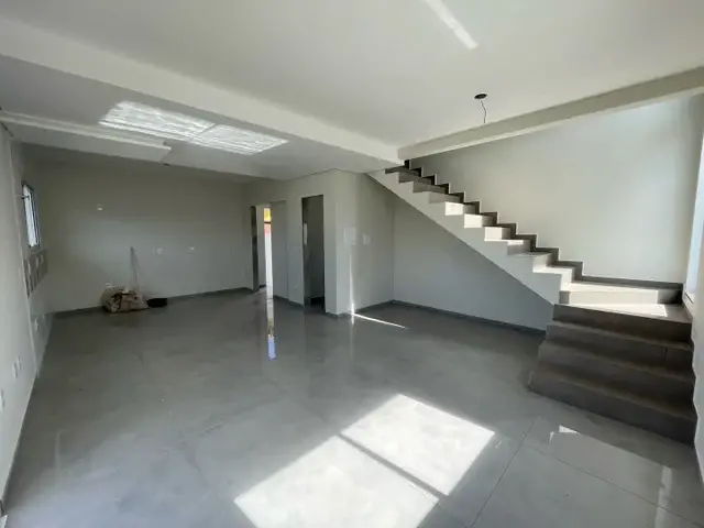 Foto 2 de Casa com 2 Quartos à venda, 209m² em Ingleses do Rio Vermelho, Florianópolis