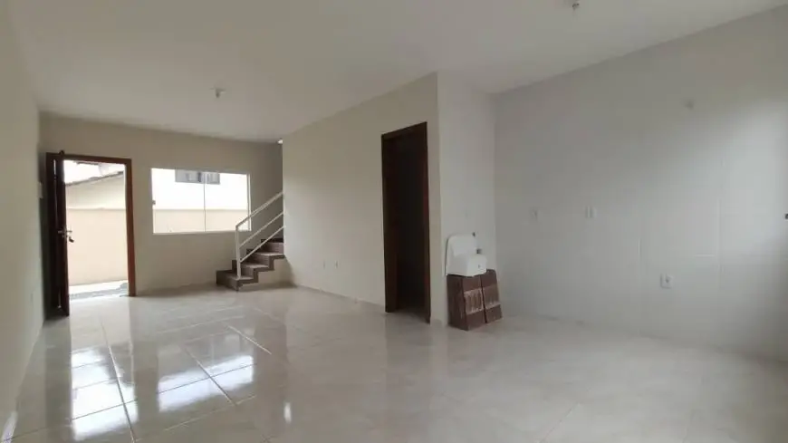 Foto 5 de Casa com 2 Quartos para alugar, 73m² em Itaum, Joinville