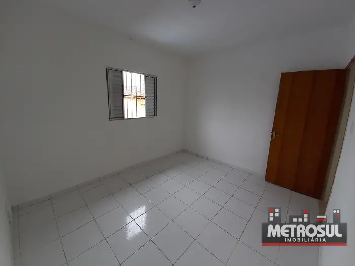 Foto 2 de Casa com 2 Quartos para alugar, 50m² em Jabaquara, São Paulo