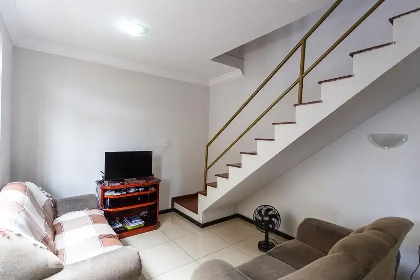 Foto 1 de Casa com 2 Quartos para alugar, 58m² em Palmares, Belo Horizonte