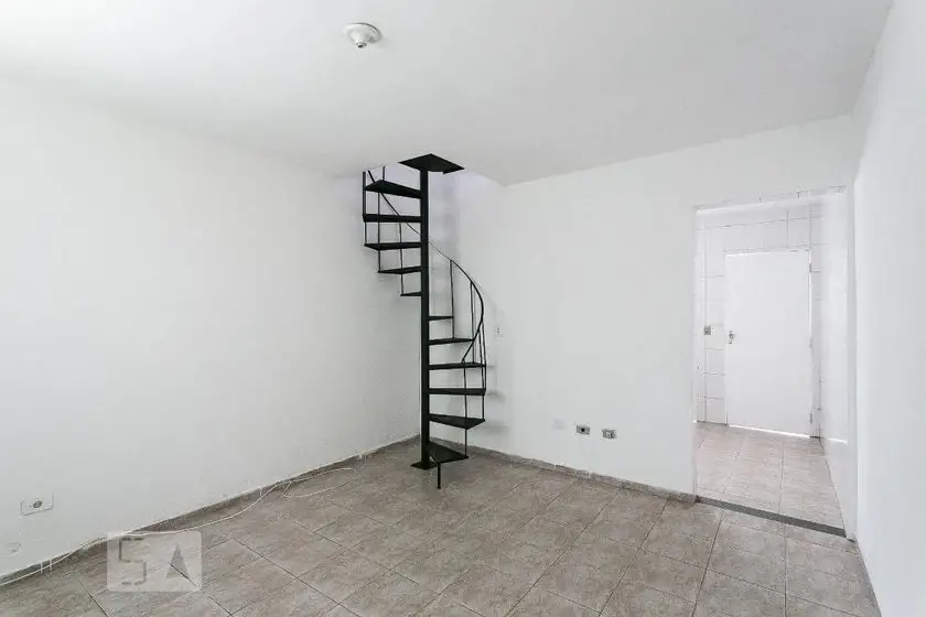 Foto 1 de Casa com 2 Quartos para alugar, 70m² em Penha De Franca, São Paulo