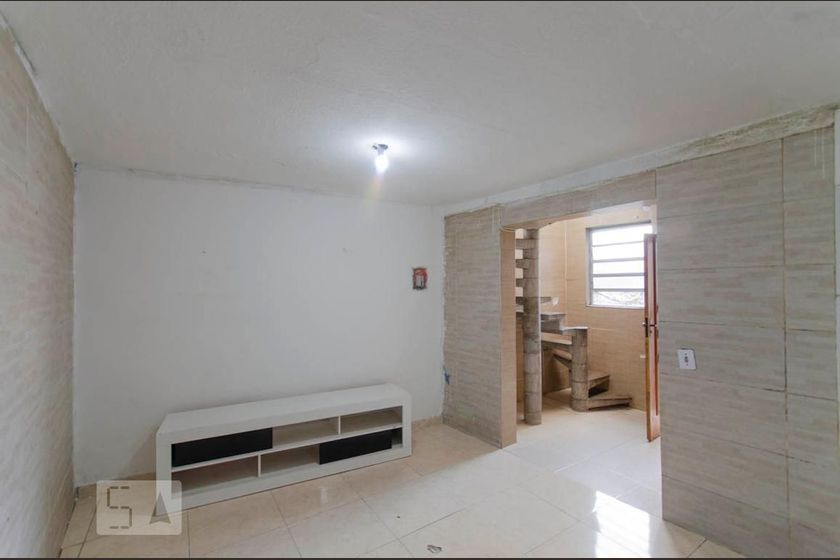 Foto 3 de Casa com 2 Quartos para alugar, 65m² em Ponte Rasa, São Paulo