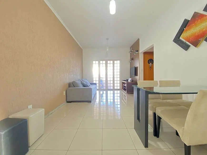 Foto 2 de Casa com 2 Quartos à venda, 90m² em Santa Amélia, Belo Horizonte