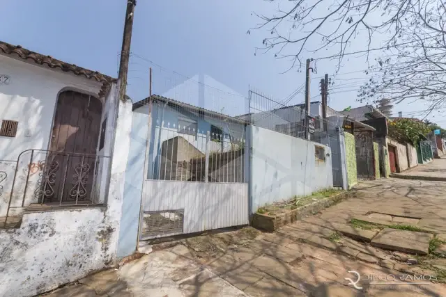 Foto 2 de Casa com 2 Quartos para alugar, 40m² em Santa Tereza, Porto Alegre