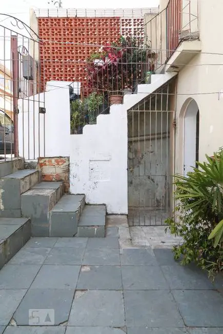Foto 4 de Casa com 2 Quartos para alugar, 70m² em Vila Gustavo, São Paulo