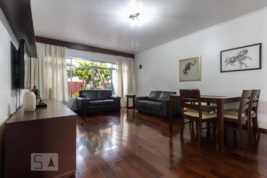 Foto 1 de Casa com 3 Quartos para alugar, 210m² em Campo Belo, São Paulo