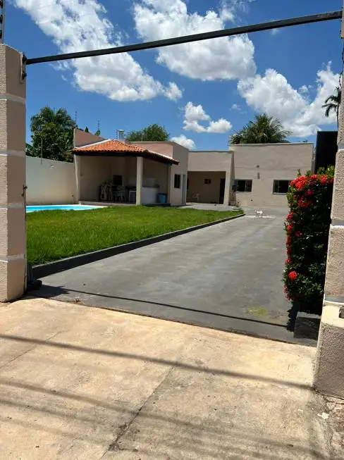Foto 5 de Casa com 3 Quartos à venda, 400m² em Jardim das Palmeiras, Cuiabá
