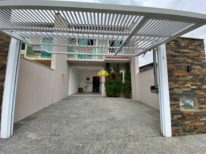 Foto 3 de Casa com 3 Quartos à venda, 119m² em João Costa, Joinville