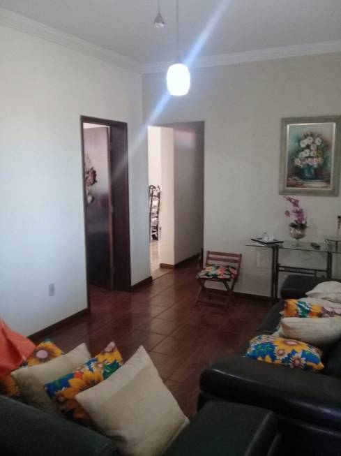 Foto 1 de Casa com 3 Quartos à venda, 200m² em Milionários, Belo Horizonte