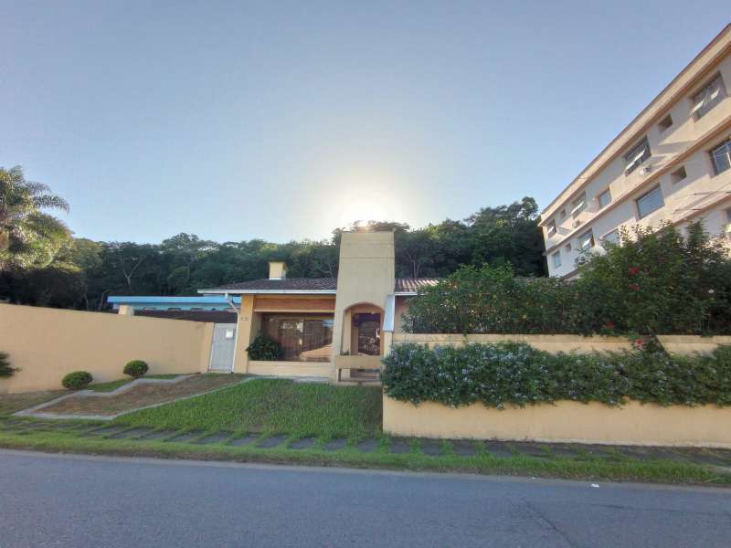 Foto 1 de Casa com 3 Quartos à venda, 457m² em Nova Brasília, Jaraguá do Sul