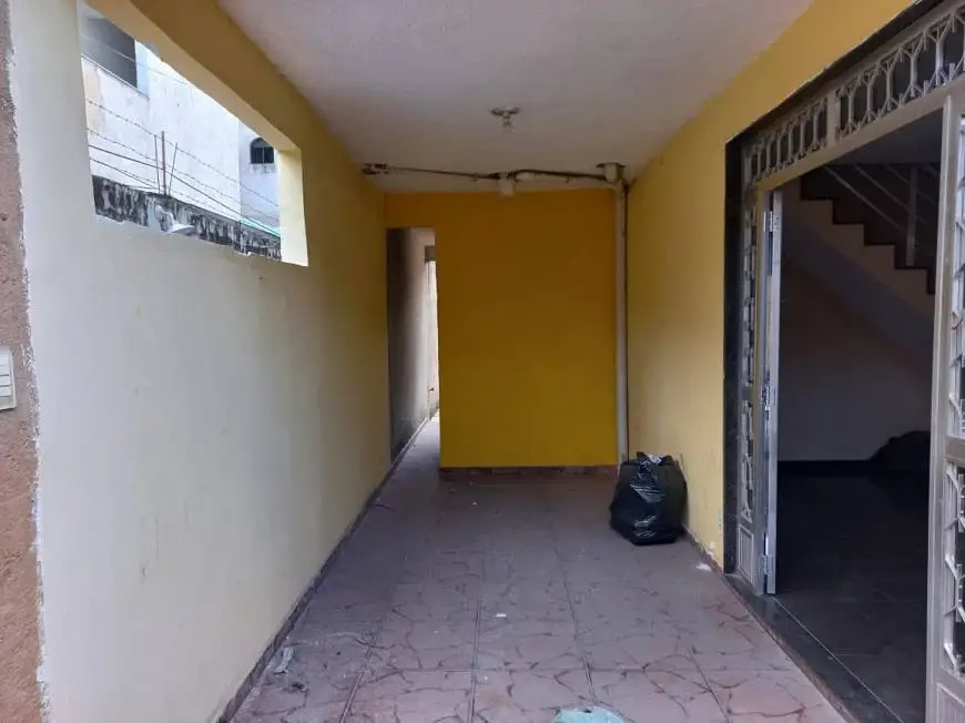 Foto 3 de Casa com 3 Quartos à venda, 200m² em Padre Miguel, Rio de Janeiro