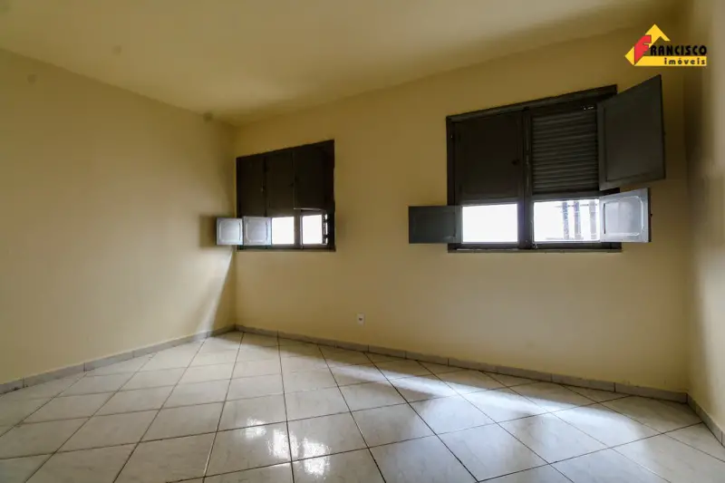 Foto 1 de Casa com 3 Quartos para alugar, 107m² em Porto Velho, Divinópolis