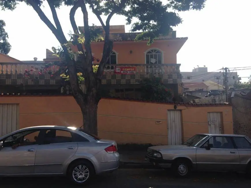 Foto 1 de Casa com 3 Quartos à venda, 516m² em Santa Efigênia, Belo Horizonte