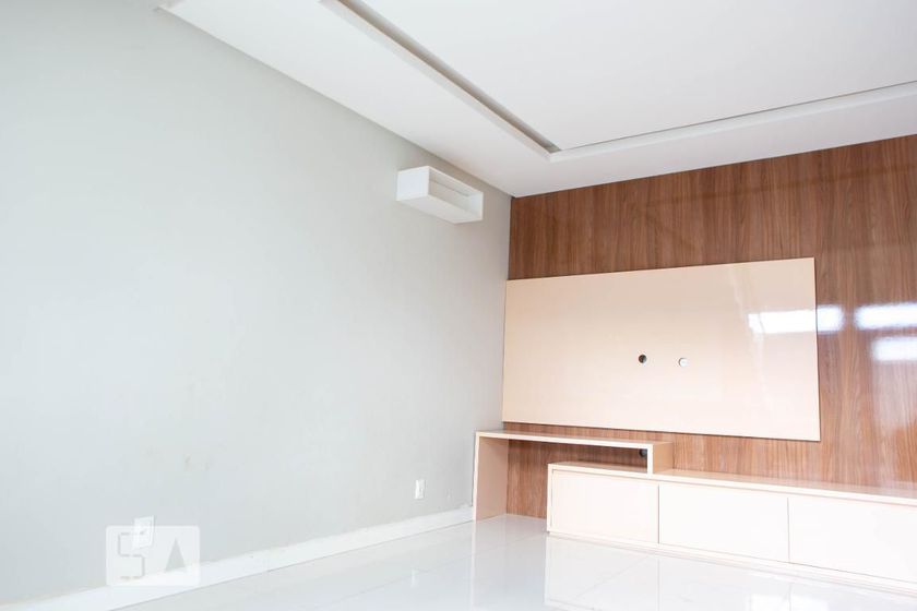 Foto 1 de Casa com 3 Quartos para alugar, 200m² em Setor Habitacional Vicente Pires Trecho 3, Brasília