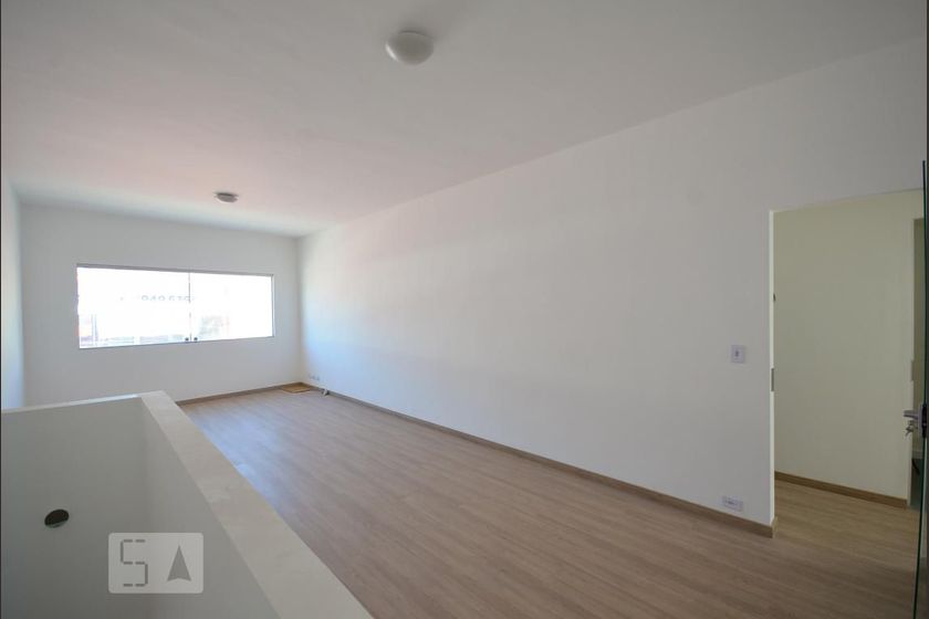 Foto 2 de Casa com 3 Quartos para alugar, 350m² em Vila das Mercês, São Paulo