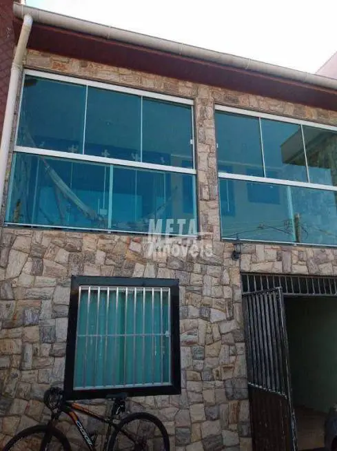 Foto 1 de Casa com 4 Quartos para venda ou aluguel, 380m² em Alphaville, Campos dos Goytacazes