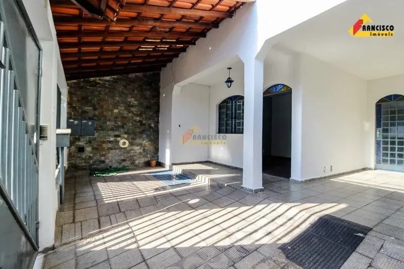 Foto 1 de Casa com 4 Quartos para alugar, 128m² em Bom Pastor, Divinópolis