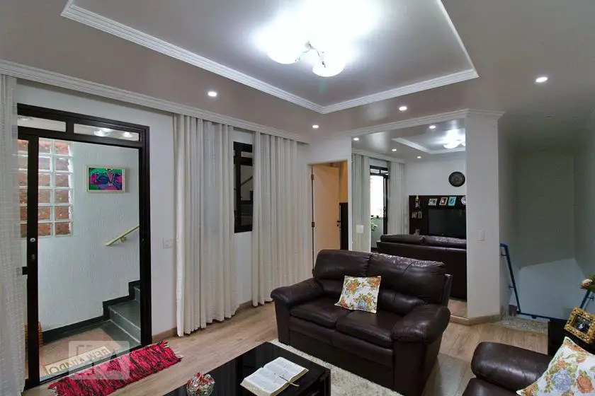 Foto 5 de Casa com 4 Quartos para alugar, 640m² em Cidade Intercap, Taboão da Serra