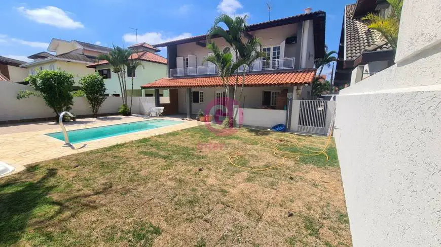 Foto 1 de Casa com 4 Quartos para alugar, 240m² em Condominio Esplanada do Sol, São José dos Campos