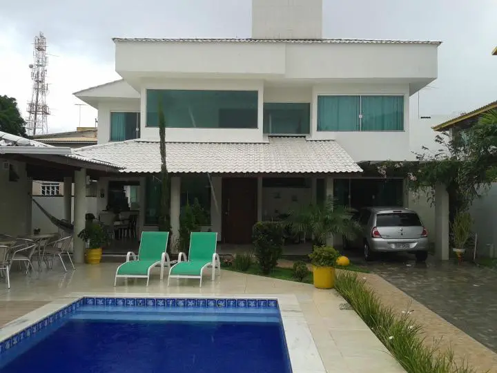 Foto 1 de Casa com 4 Quartos para alugar, 258m² em Guarajuba, Camaçari