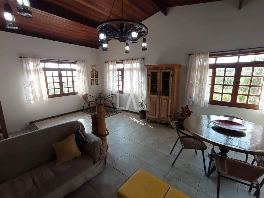 Foto 1 de Casa com 4 Quartos para alugar, 150m² em Piedade do Paraopeba, Brumadinho
