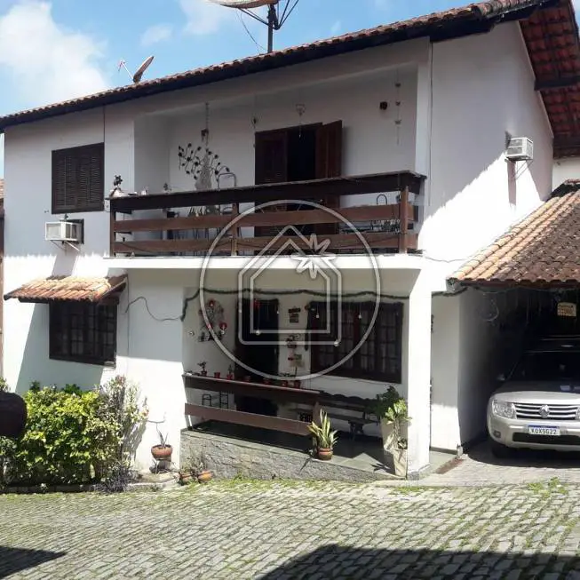 Foto 1 de Casa com 4 Quartos à venda, 147m² em Rio do Ouro, Niterói
