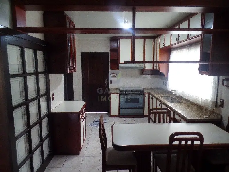 Foto 4 de Casa com 4 Quartos à venda, 300m² em Sarandi, Porto Alegre