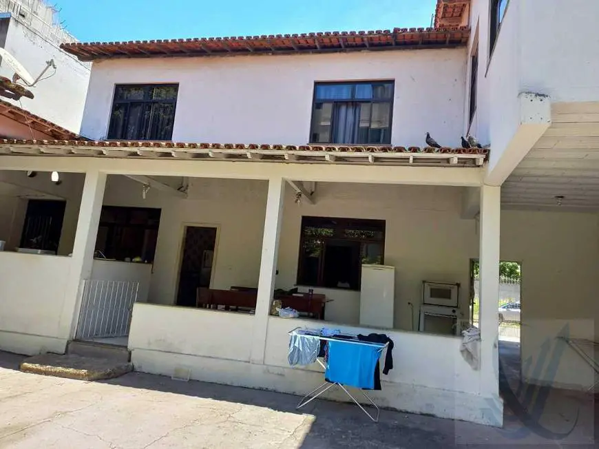 Foto 2 de Casa com 7 Quartos à venda, 400m² em Itapuã, Vila Velha
