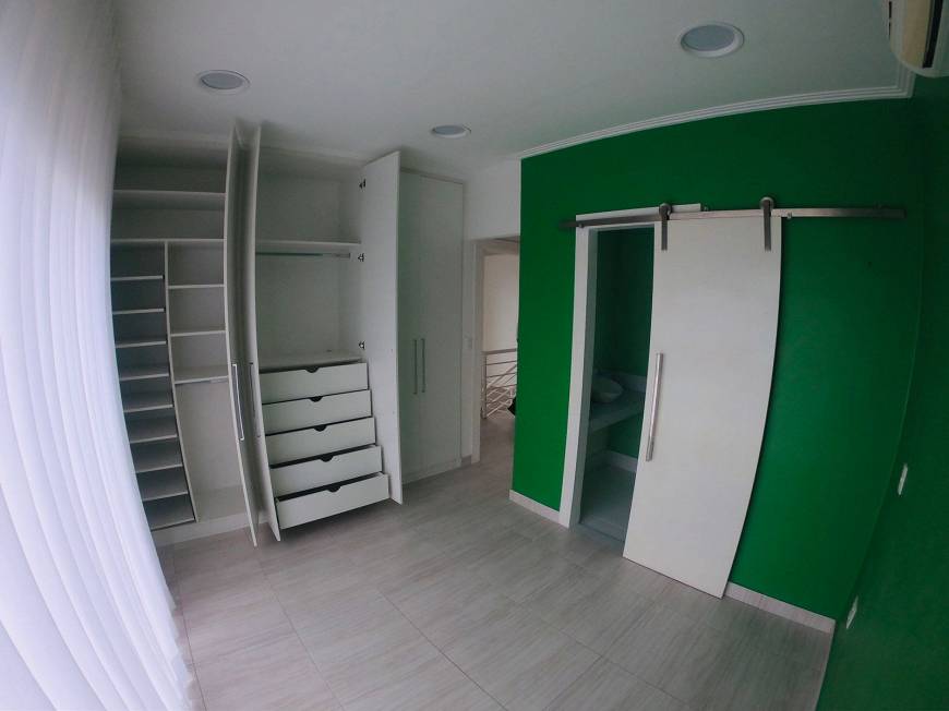 Foto 2 de Casa de Condomínio com 3 Quartos à venda, 190m² em Flores, Manaus