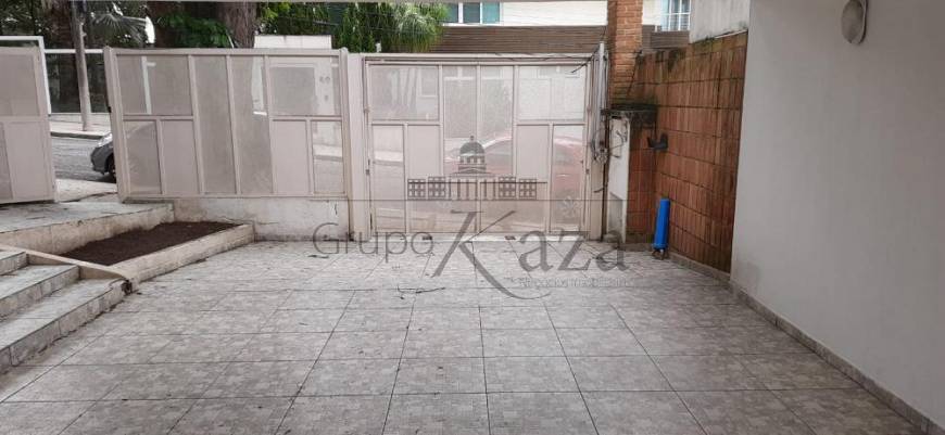 Foto 2 de Casa de Condomínio com 3 Quartos para venda ou aluguel, 212m² em Jardim America, Jacareí