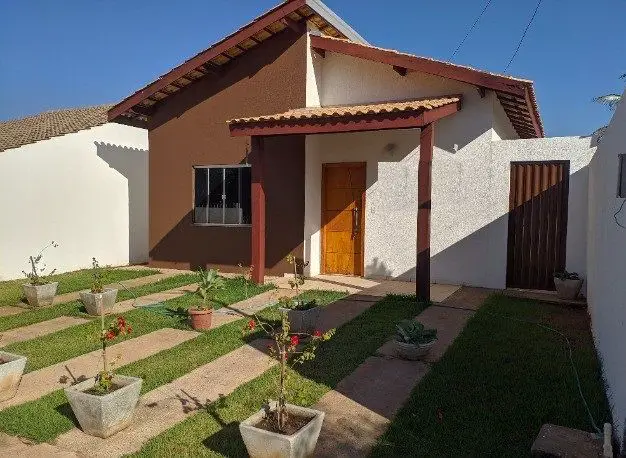 Foto 1 de Casa de Condomínio com 3 Quartos à venda, 130m² em Jardim Industriário, Cuiabá
