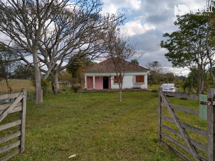 Foto 1 de Chácara com 3 Quartos à venda, 49000m² em Zona Rural, Santa Maria