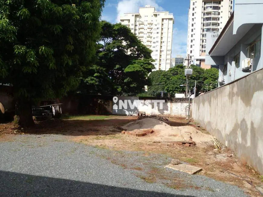 Foto 3 de Lote/Terreno à venda, 746m² em Setor Bueno, Goiânia