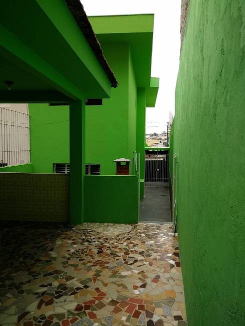 Foto 2 de Sobrado com 2 Quartos à venda, 193m² em Jardim Itacolomi, São Paulo