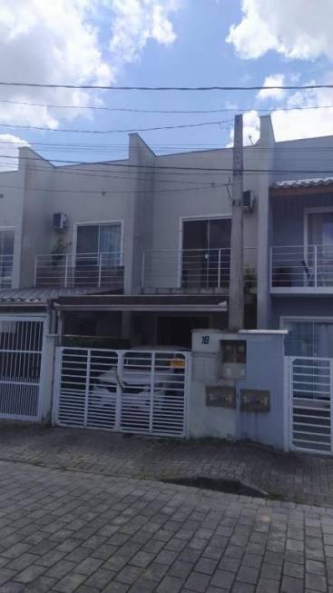 Foto 1 de Sobrado com 2 Quartos à venda, 58m² em São Marcos, Joinville