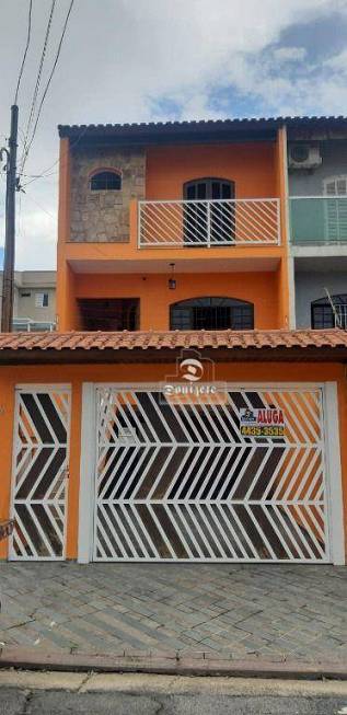 Foto 1 de Sobrado com 3 Quartos para alugar, 247m² em Vila Curuçá, Santo André