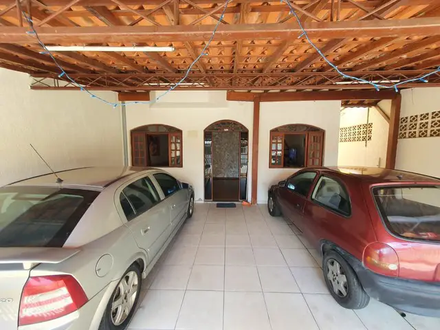 Foto 1 de Sobrado com 4 Quartos à venda, 203m² em Jardim Castanheira, São José dos Campos