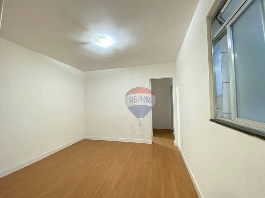 Foto 2 de Apartamento com 1 Quarto à venda, 44m² em Jardim Glória, Juiz de Fora