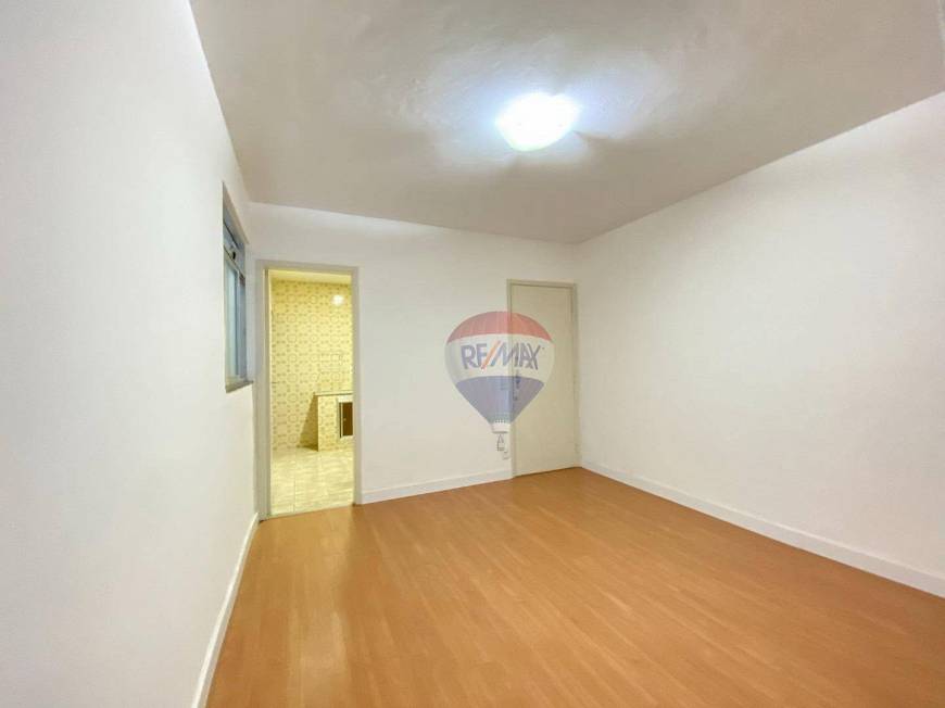 Foto 3 de Apartamento com 1 Quarto à venda, 44m² em Jardim Glória, Juiz de Fora