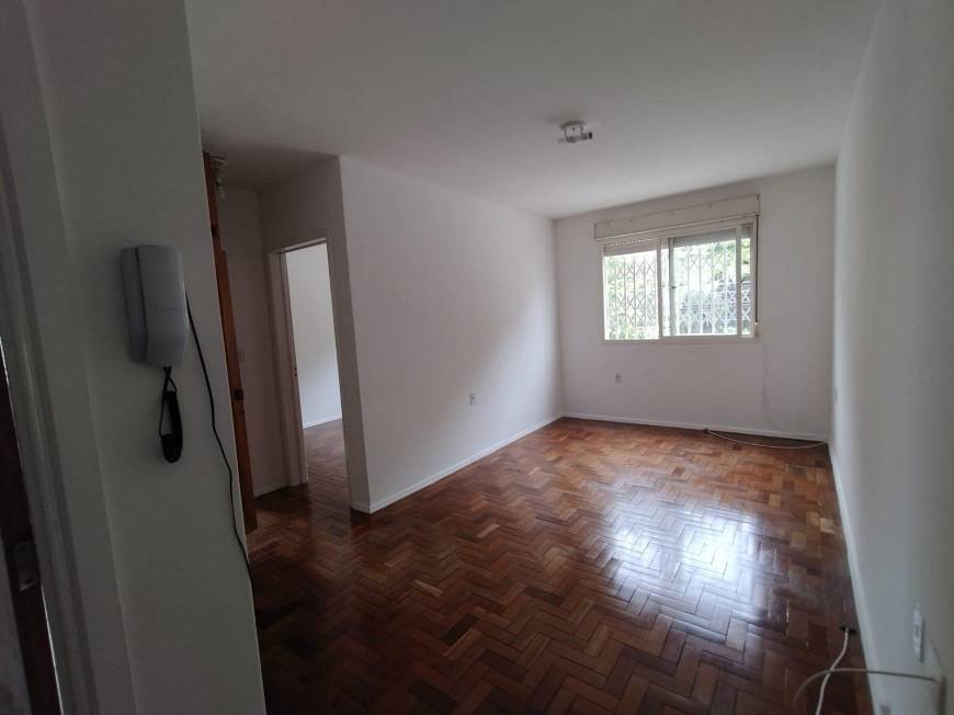 Foto 1 de Apartamento com 1 Quarto para alugar, 50m² em Teresópolis, Porto Alegre