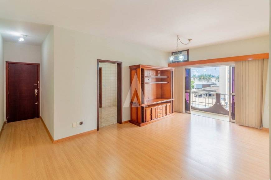 Foto 3 de Apartamento com 2 Quartos à venda, 105m² em Centro, Joinville