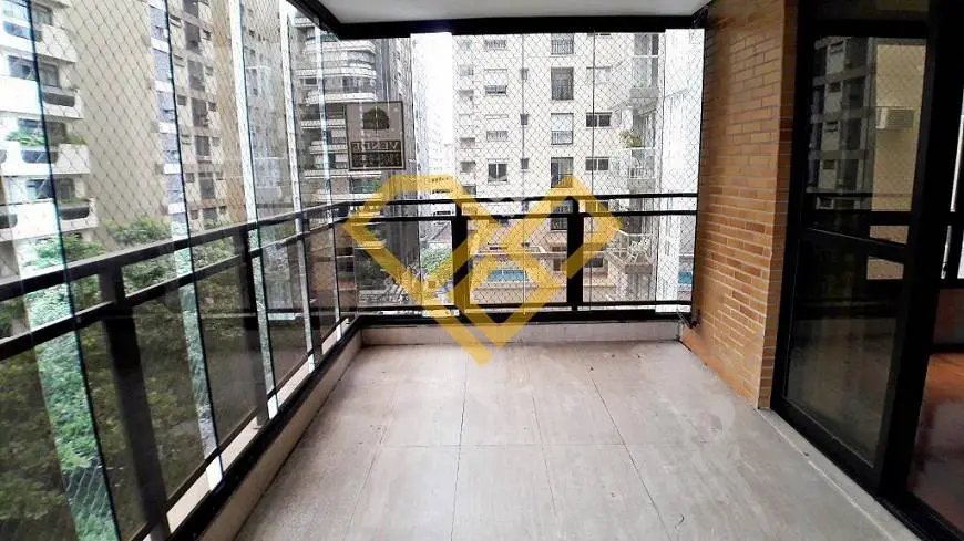 Foto 1 de Apartamento com 4 Quartos para alugar, 338m² em Boqueirão, Santos