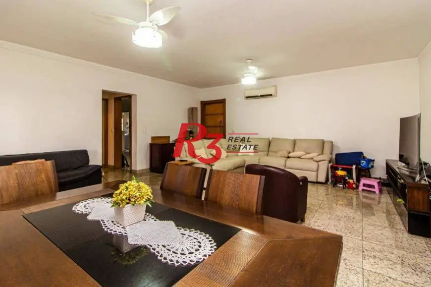 Foto 1 de Apartamento com 4 Quartos à venda, 176m² em Gonzaga, Santos